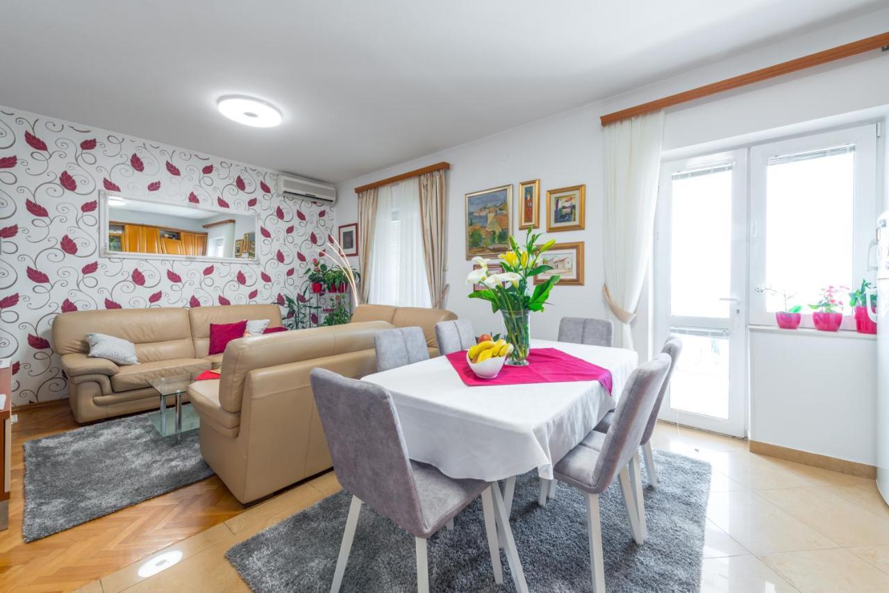 Lovely Apartment Ragusa Esterno foto