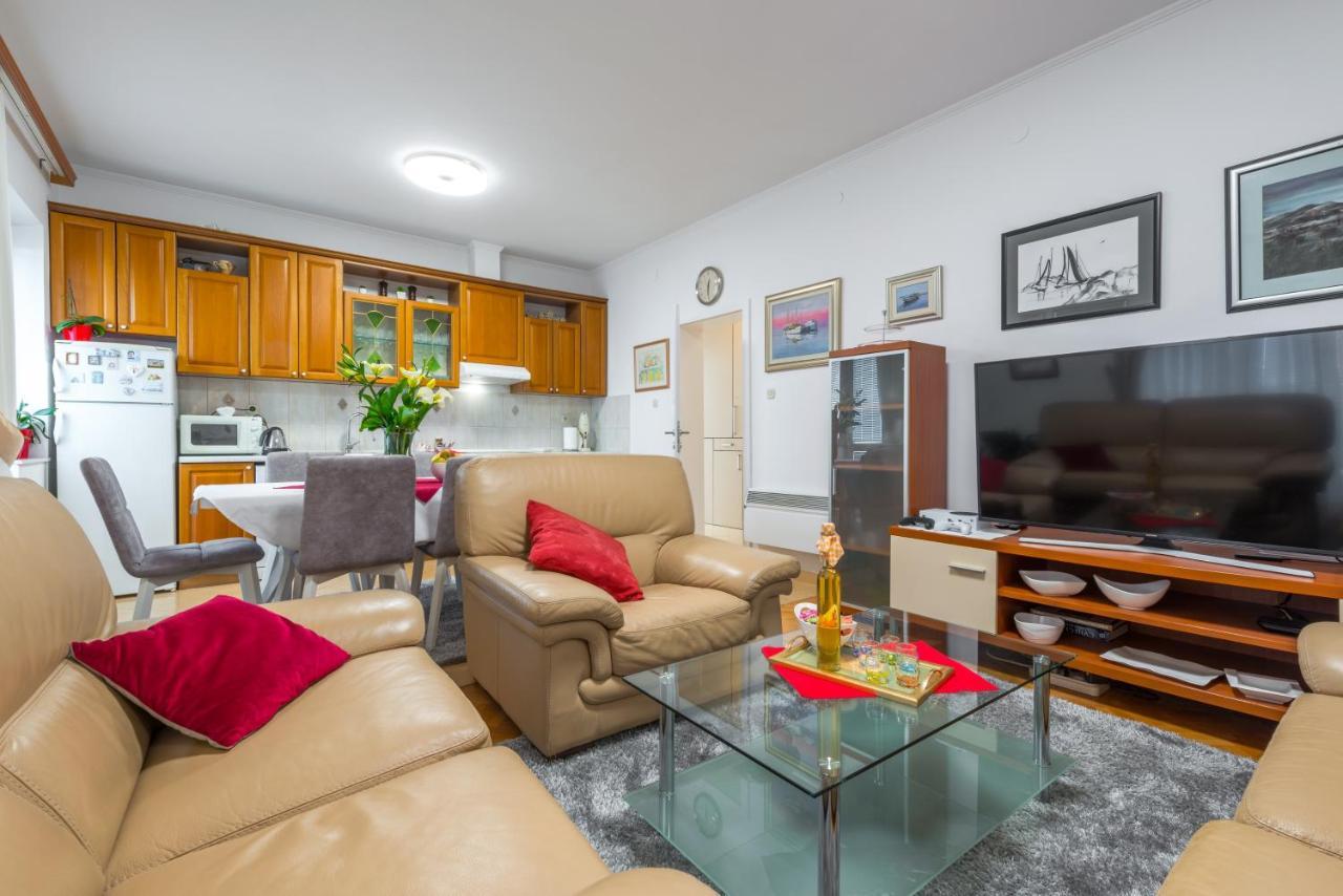 Lovely Apartment Ragusa Esterno foto
