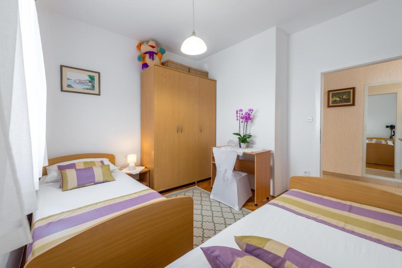 Lovely Apartment Ragusa Esterno foto