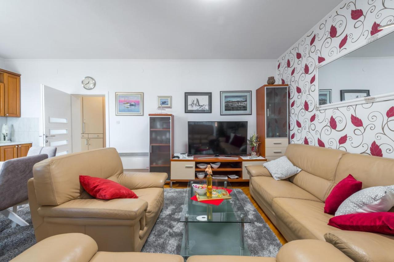 Lovely Apartment Ragusa Esterno foto